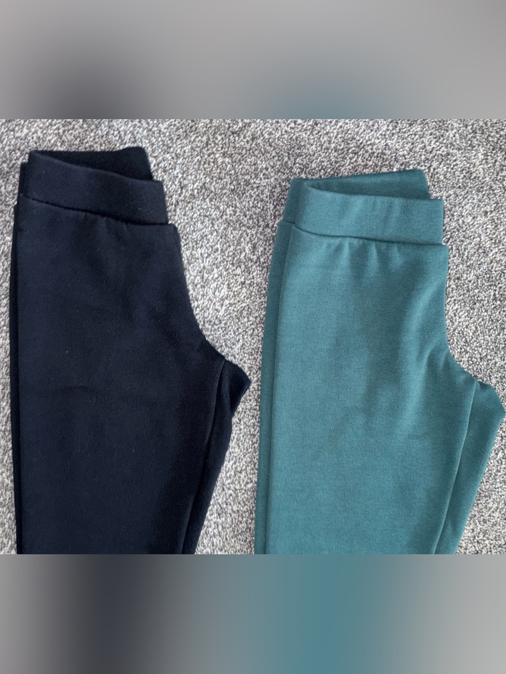 Old Navy Lined Stretch Pull-On Leggings - Blk/Teal
Size: (8). Cozy! - Picture 3 of 10